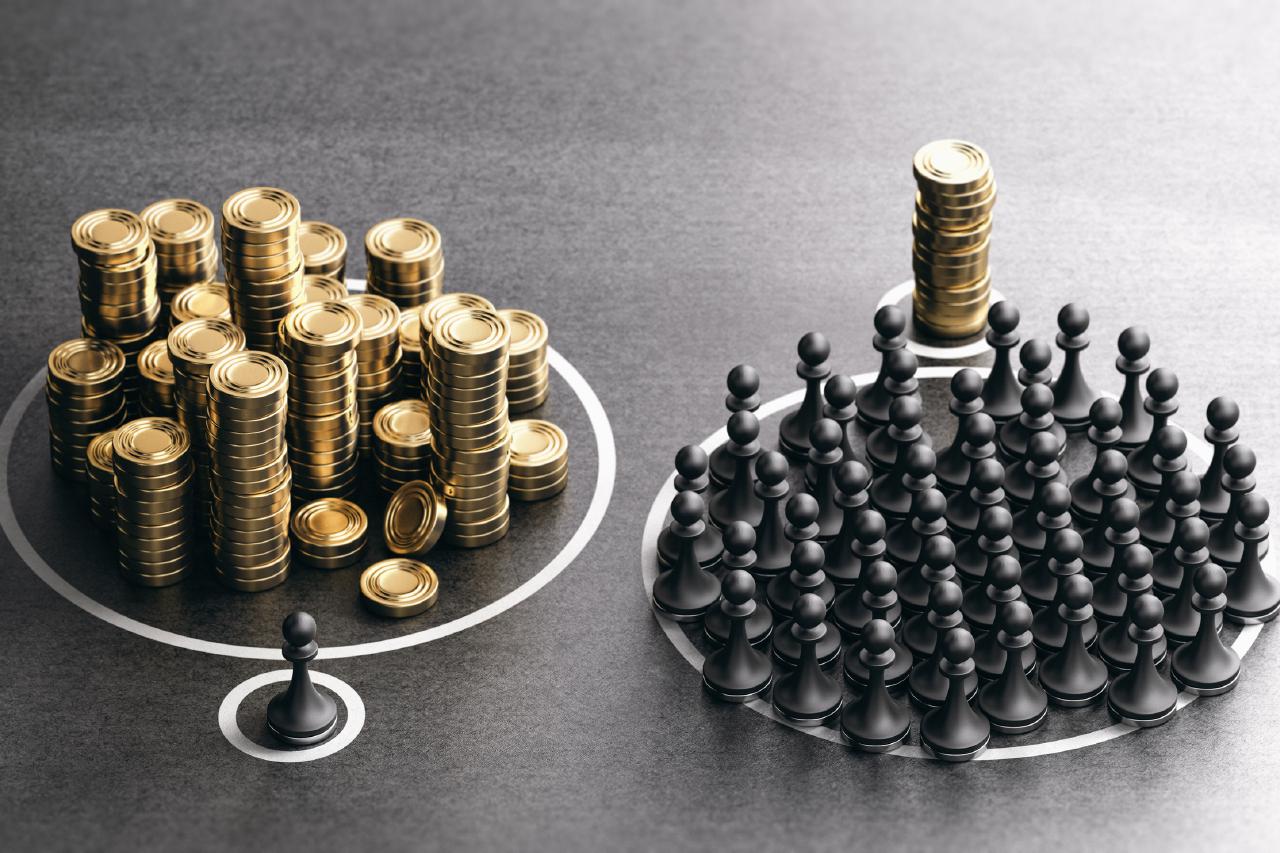 Picture of one pawn vs many, the one beside many coins, the many beside few coins.